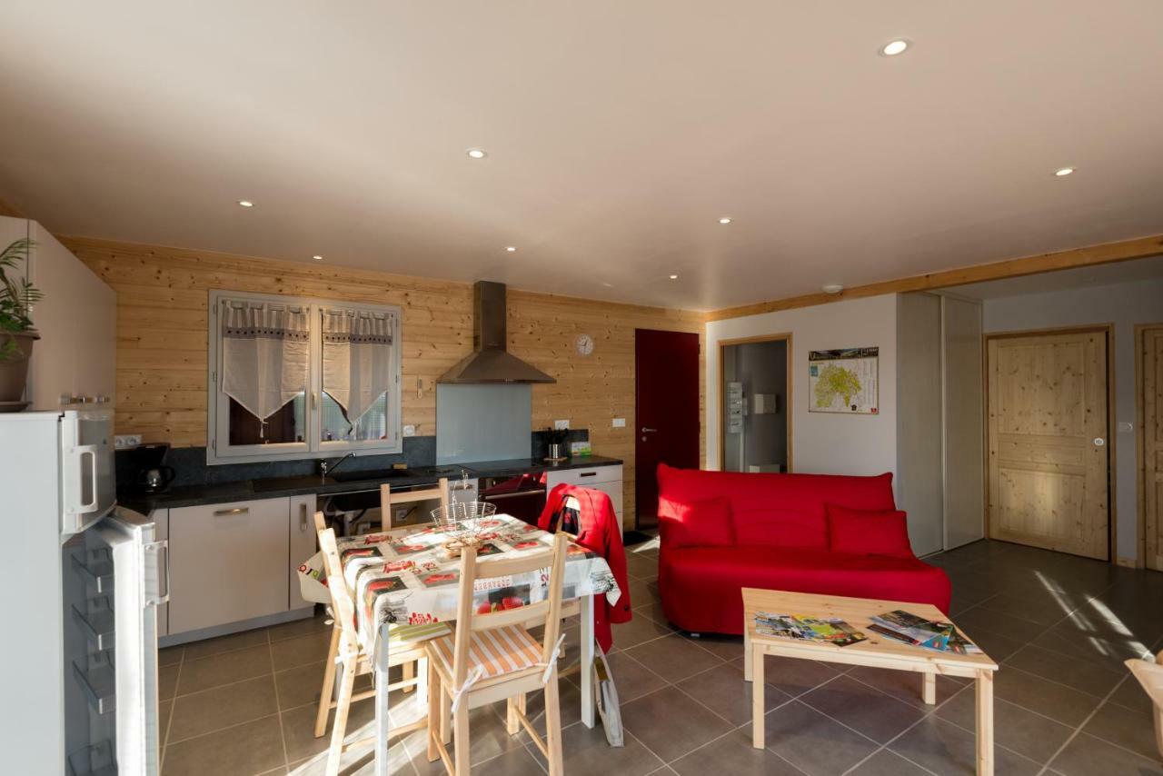 Вилла 4 Rue De La Roque Teissieres-les-Boulies Экстерьер фото